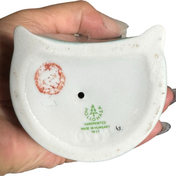 Hollohaza Hungarian Vintage Porcelain Waterbearer Woman Figurine - Picture 11 of 11